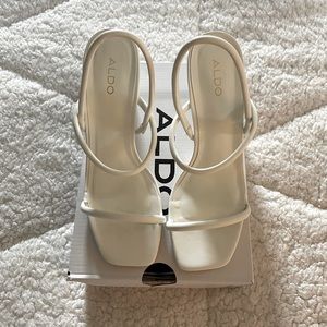 NEW! Aldo White Heels size 7